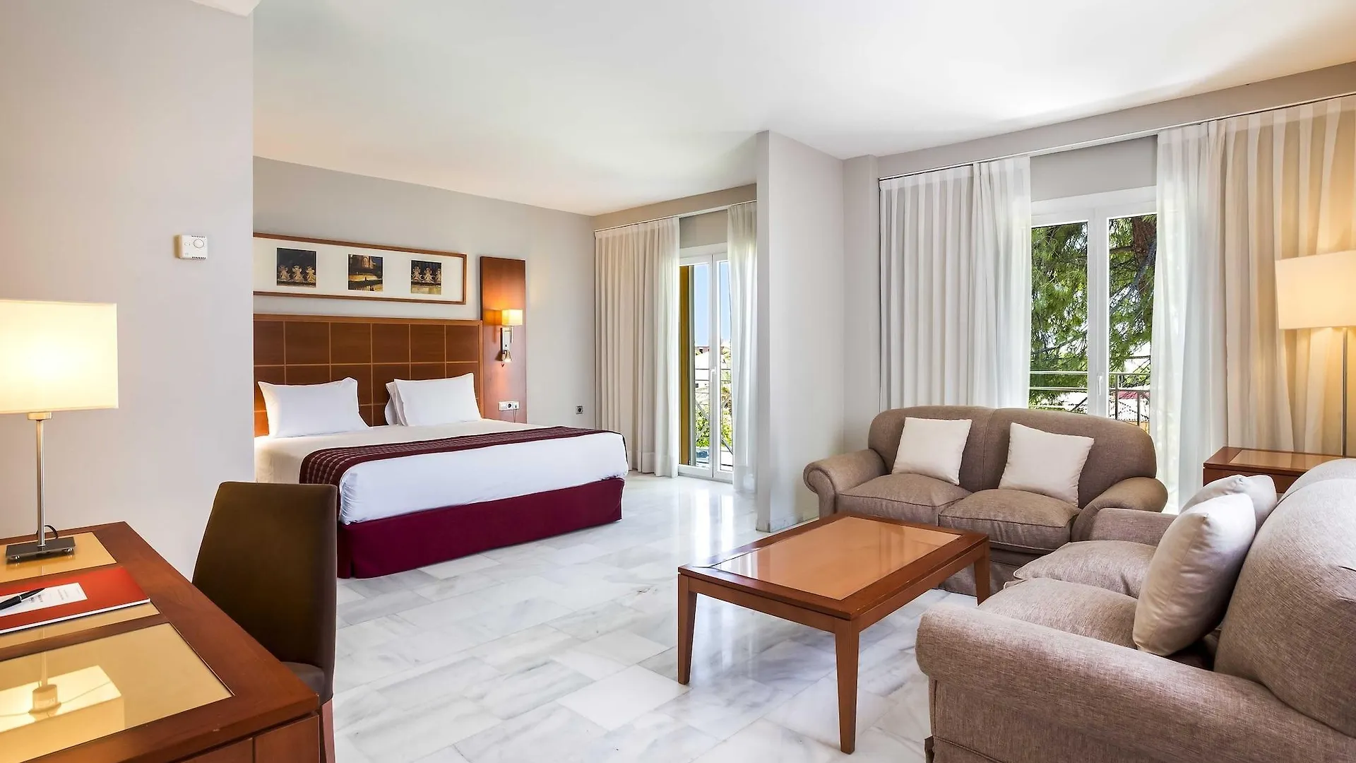 Exe Las Adelfas Cordoba Hotel