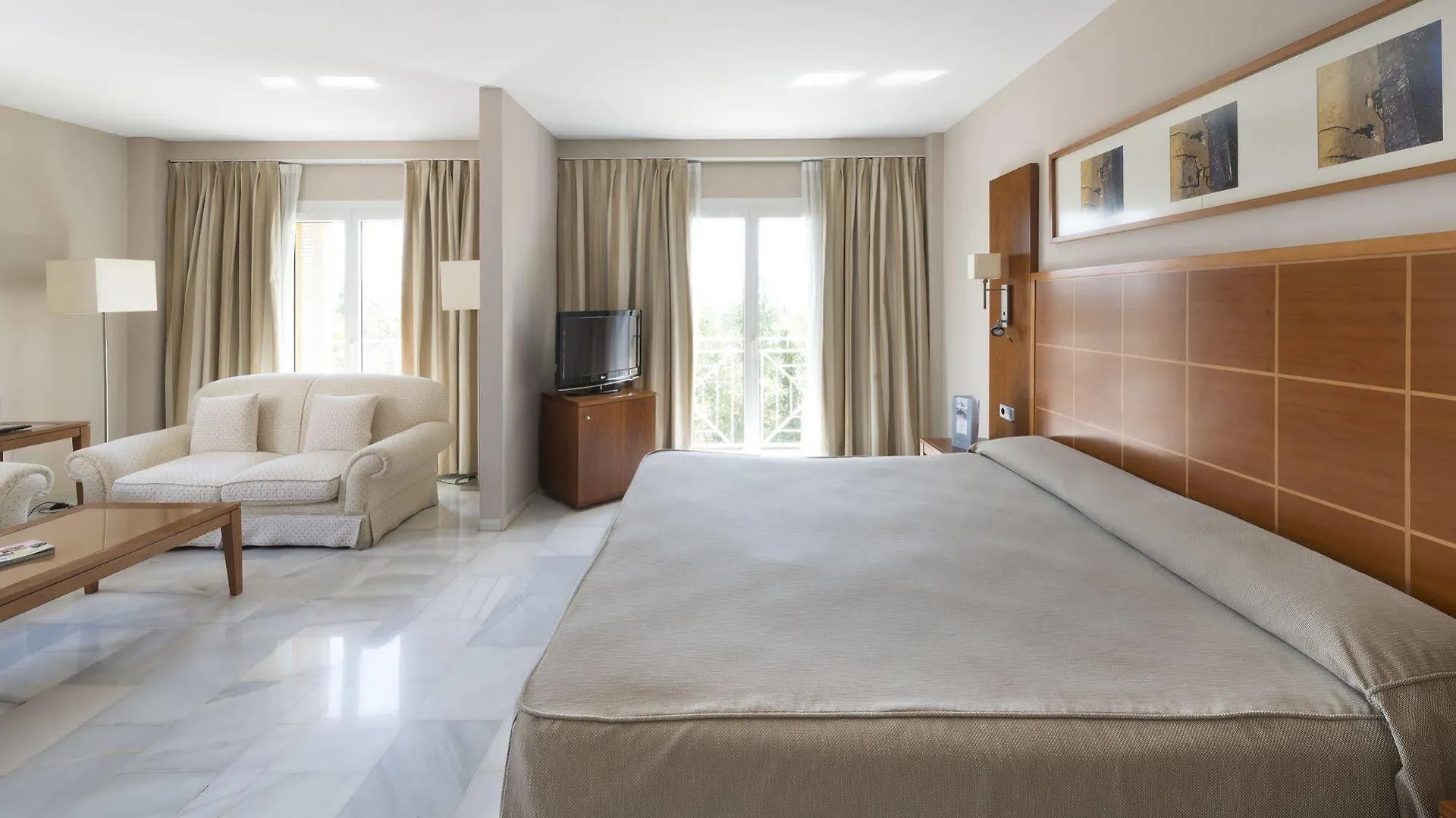 Exe Las Adelfas Cordoba Hotel
